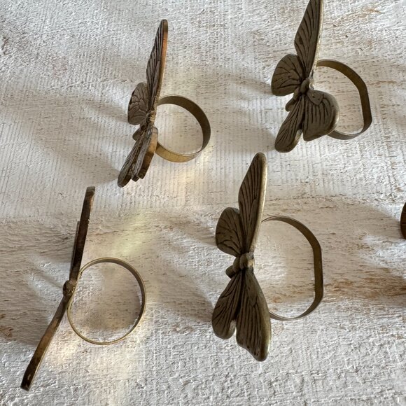 Mixed Set of Six Vintage Brass Butterfly Napkin Ring Holders - Picture 5 of 10